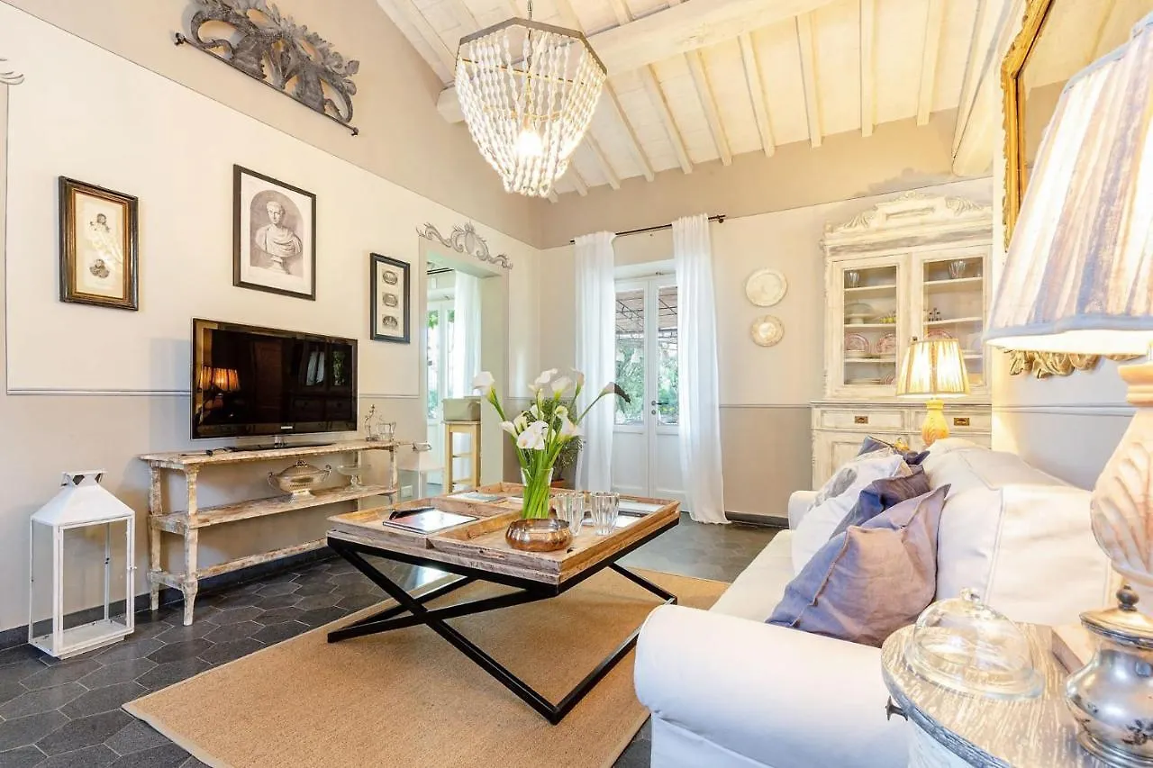 Villa Cottage Nanni, Romantic And Luxury With Pool Pescia
